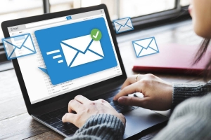 How to Choose the Right Email Hosting Company