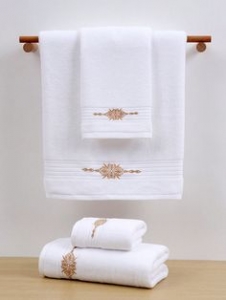 Best Bath Towels in Dubai: Elevate Your Bathing Experience with HomeTex Design