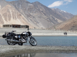 How to plan Ladakh Bike Tour Package