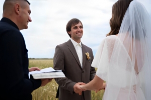 How to Choose the Right Marriage Officiant for Your Wedding