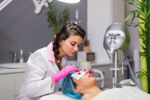 Say Goodbye to Dull Skin: Skin Cleaning at the Clinic in Riyadh
