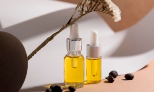 Rosemary oil and jojoba oil together for hair