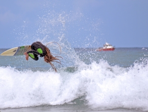 Discover the Thrill of Surfing at Porthmeor Beach: Cornwall's Hidden Gem