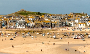 Experience Coastal Bliss: St Ives Luxury Apartments - Your Perfect Cornish Getaway