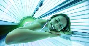 4 Essential Self-Tanning Maintenance Tips