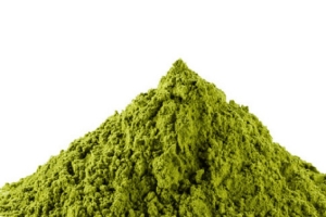 Erforschung der synergistischen Wirkung von grünem Kratom und grünem Tee aus Borneo