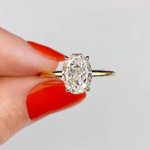 Embracing Engagement Rings with Lab Diamonds: A Blend of Tradition and Innovation