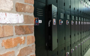 Smart Staff Lockers vs Traditional Lockers - Why Should Workplaces Transition to Smart Lockers?