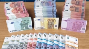 (Fake Money Euro): How to Identify Counterfeit Bills