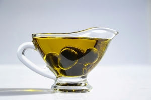 The Best Smoked Olive Oils: A Guide to Choosing and Buying for Your Kitchen