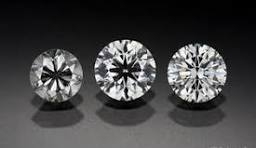 How to Compare Diamonds: The Essential Factors