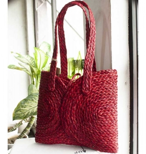 From Nature to Fashion: Why Handcrafted Sabai Grass Handbags Are a Must-Have