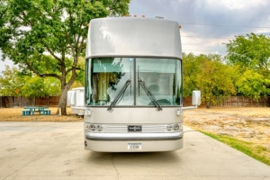 Planning a Group Trip? Here's Why You Should Consider a Tour Bus Rental!