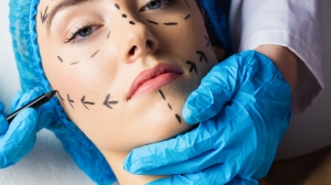 How to Achieve Natural-Looking Results with Toronto’s Best Plastic Surgeon, Dr. Brett Beber