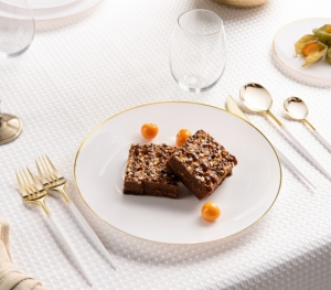 Eco-Friendly Entertaining: The Rise of Disposable Tableware