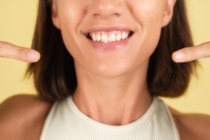 How to Maintain Healthy Gums in Dubai