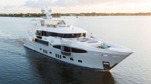 Bahamas luxury yacht charters