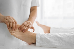 Choosing the Right Foot Podiatrist: What to Look for in a Specialist