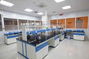How to Choose the Right Mobile Laboratory Bench