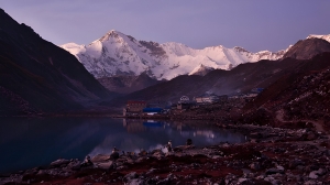 Gokyo Ri Trek Guide: A Journey to the Roof of the World