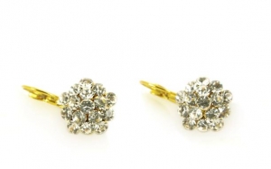 Glamorous Moissanite Diamond Earrings for a Radiant Glow