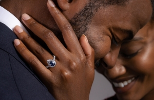 September’s Stone: How to Select a Stunning Sapphire Engagement Ring 