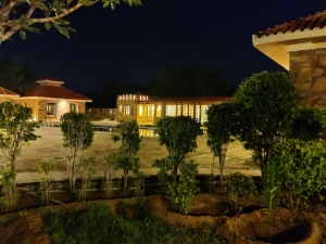 Imperial Farmhouse:  Luxury Farmhouse on Ajmer Road, Jaipur