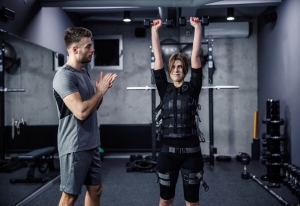 Postpartum Recovery: The Role of EMS in Dubai