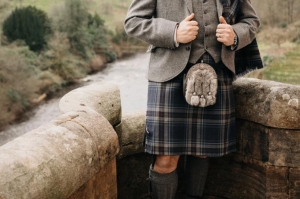 How To Wear A Kilt For Men - Style Guide and Tips