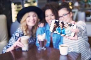 How Event Photo Sharing Transforms Guest Experiences