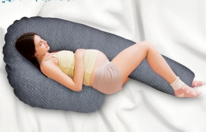 Is It Good To Sleep With A Pregnancy Pillow?