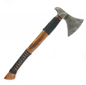 Understanding the Benefits of Having a Tomahawk Axe