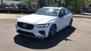 Find the 2023 Volvo S60 at Gengras Volvo East Hartford