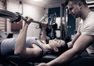 Fitness Clubs vs. Home Workouts: Which is best for you?