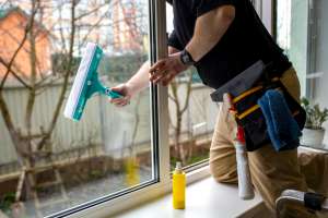 Top window cleaning services: brighten up