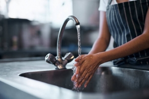 Customizing Commercial Sinks: How to Tailor Your Sink to Your Business Needs