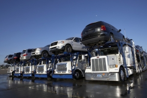 How Open Auto Transport Differs from Enclosed Car Shipping?