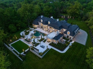 The Importance of Grounds Maintenance: Keep Your Outdoors Looking Perfect