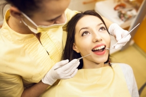 Can Cosmetic Dentistry Fix My Chipped Tooth in Plainfield, Illinois?