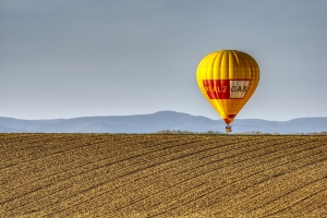 Experience the Magic of Hot Air Balloon Rides in Dubai