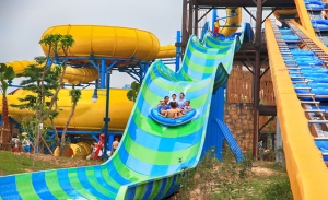 Water Parks in Extreme Climates: Designing for Durability and Comfort