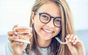 Invisalign or Braces: Which One Is Right for You?