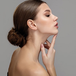 Jawline Fillers: Transformative Effects on Facial Expressions
