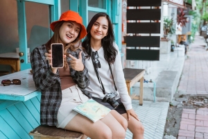 Top 10 Best Apps to Find the Perfect Travel Buddy for Your Next Adventure