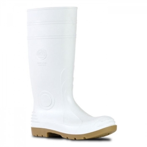 Why Farmers Prefer Bata Gumboots: A Closer Look