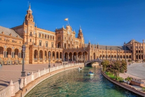 Traveling Around Spain: Must-Visit Destinations for Indian Students