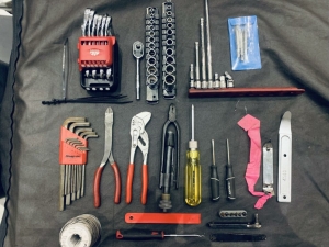 Understanding Aircraft Repair Tools and Their Importance in Maintenance