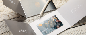 Custom Plastic Gift Cards vs. Traditional Gift Cards: Pros and Cons