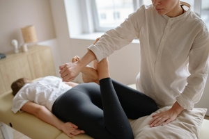 How Chiropractors Help You Achieve Full Range of Motion Naturally