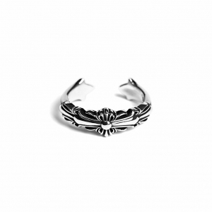 The Allure of Chrome Hearts Rings: A Blend of Luxury and Edgy Design